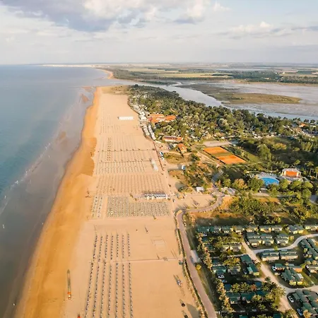 Coastal Comfort In Lido Del Sole With Sea View Bibione